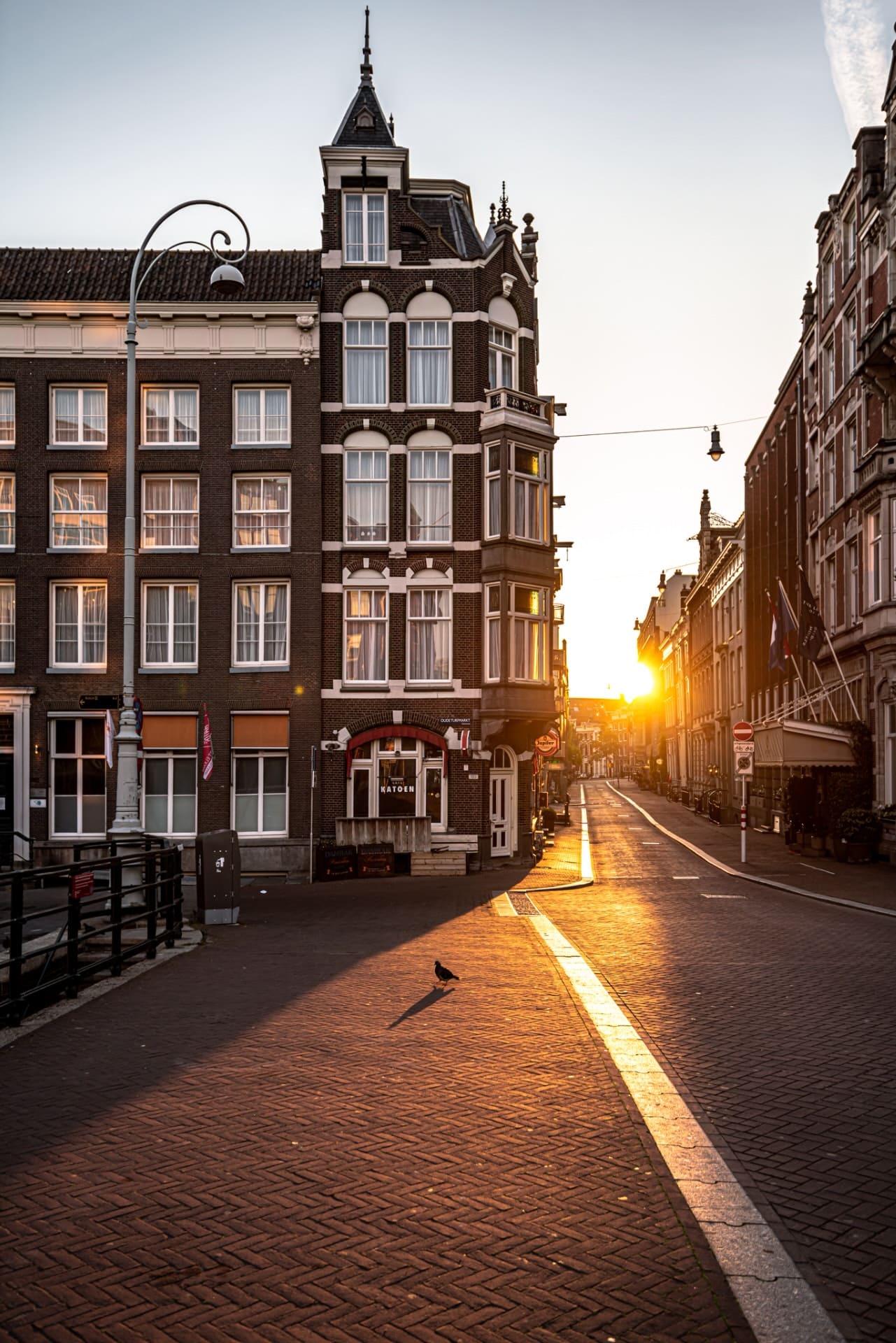 VastgoedAmsterdamMBpexels-gabriel-guita-4456985